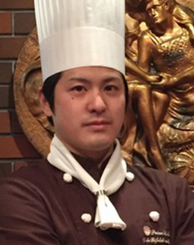 写真:総店長 竹村 昭弘